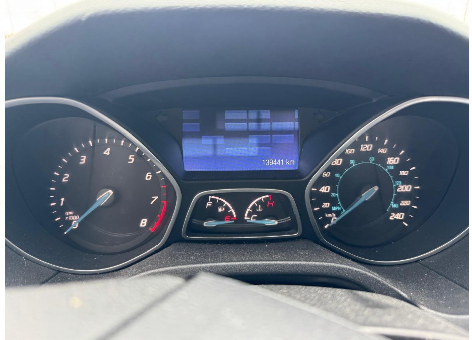 
										2014 Ford Focus full									