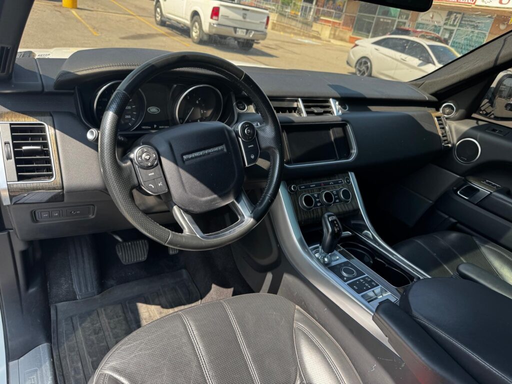 2016 Land Rover Range Rover Sport HSE — image 8
